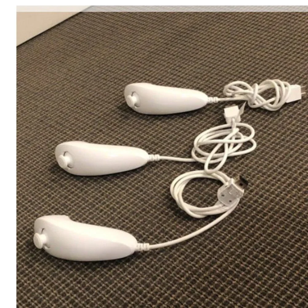 NINTENDO WII NUNCHUCKS - SET OF 3